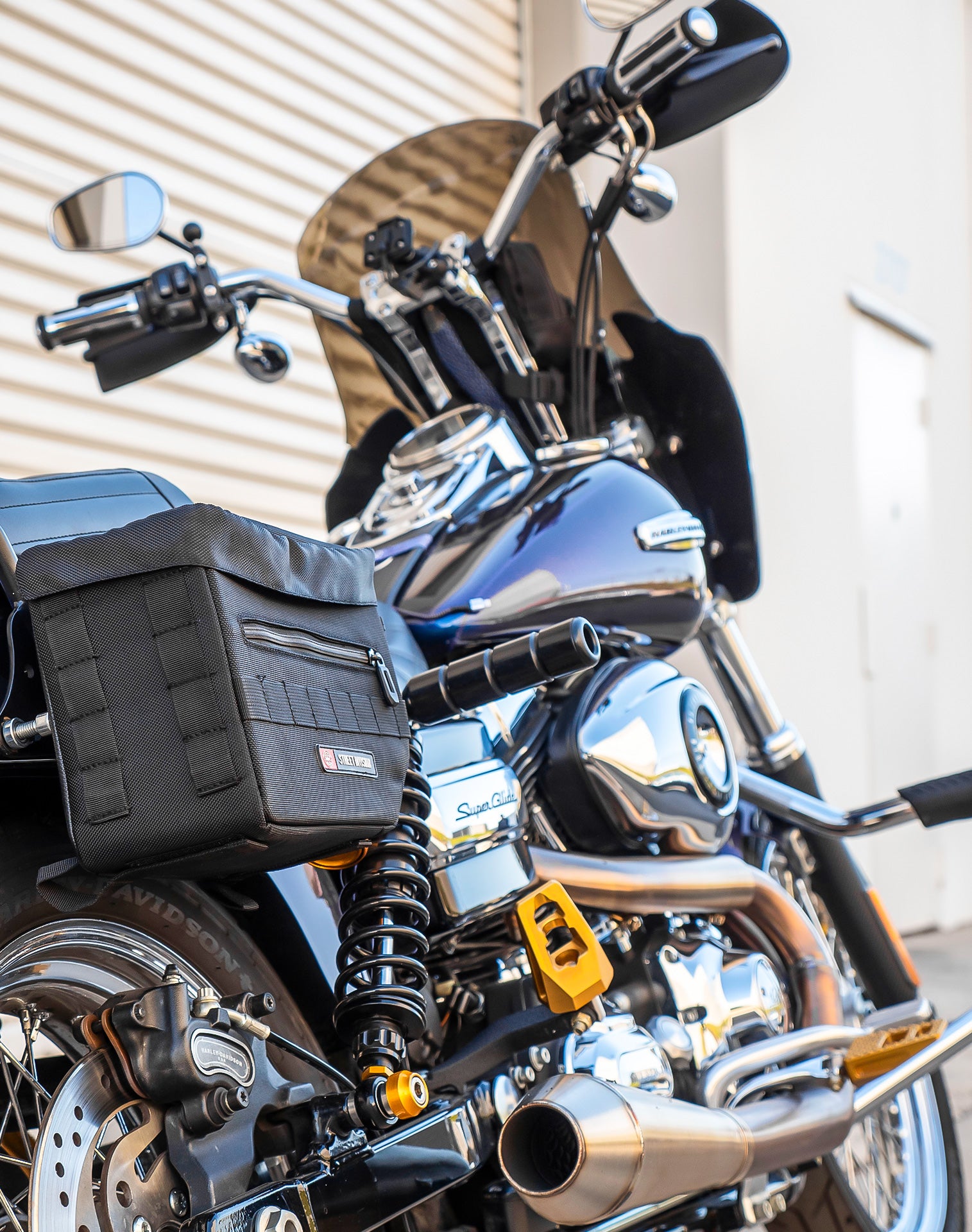 8L - Patriot Small Throw Over Saddlebags for Harley Dyna Super Glide Custom FXDC/I v1