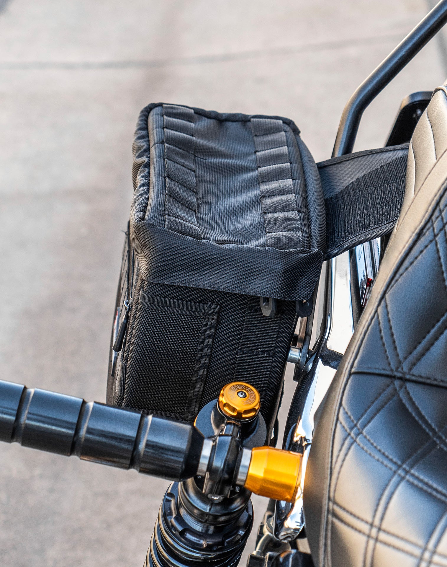 8L - Patriot Small Throw Over Saddlebags for Harley Dyna Super Glide FXD/I v3