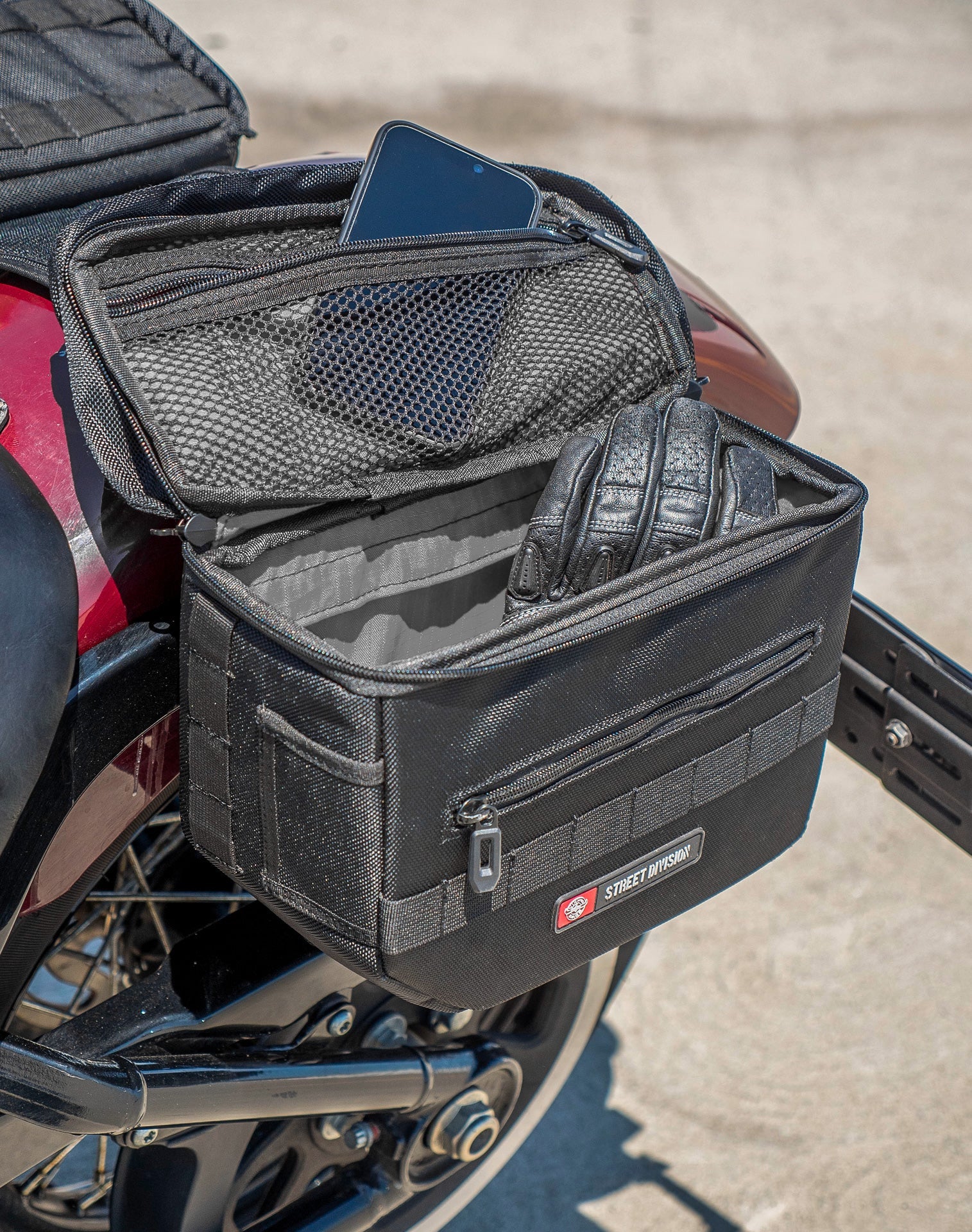 10L - Patriot Small Throw Over Saddlebags for Harley Softail Slim FLSL Life Style 4