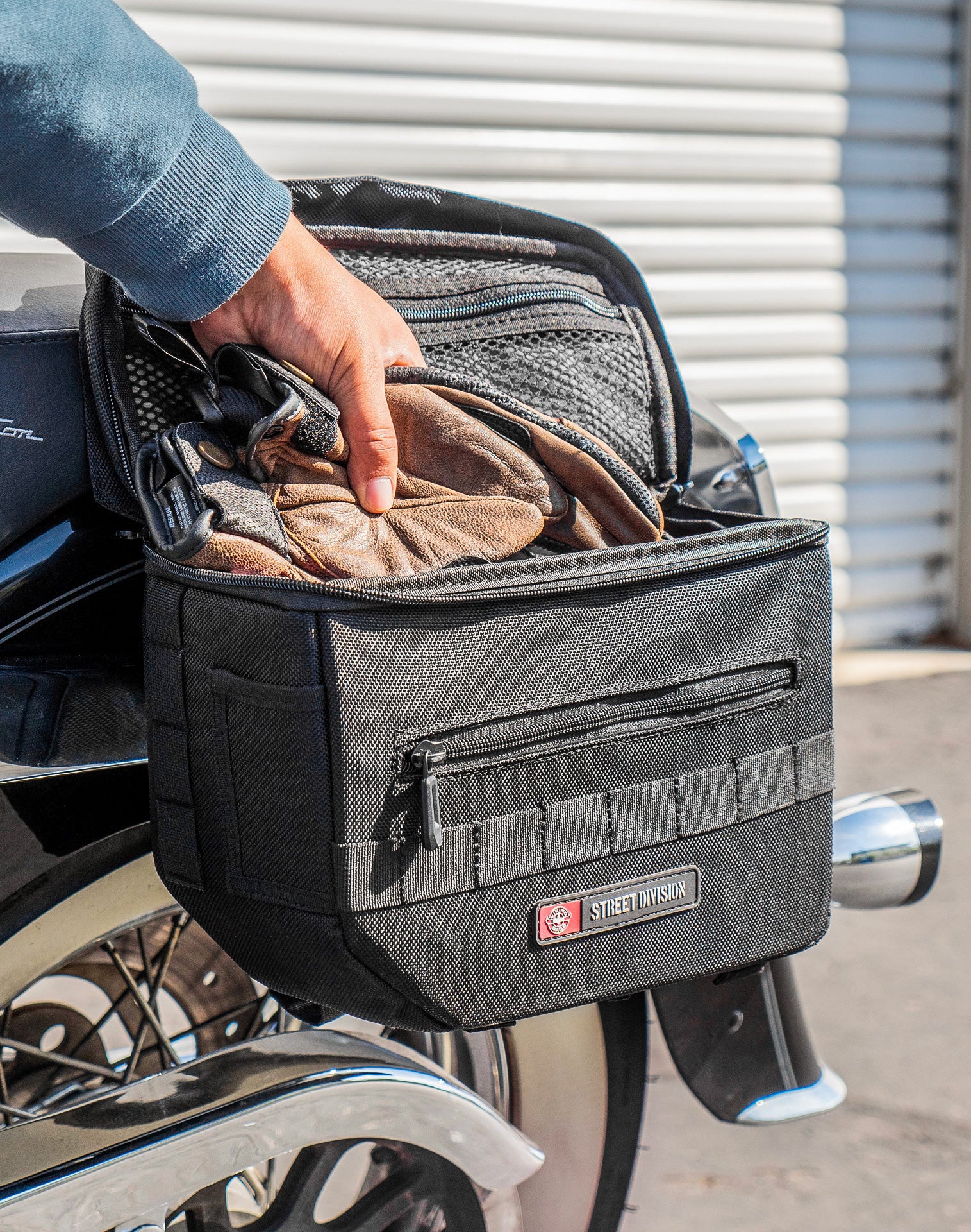 10L - Patriot Small Motorcycle Throw Over Saddlebags for Harley Softail Deluxe FLSTN/I Life Style 4