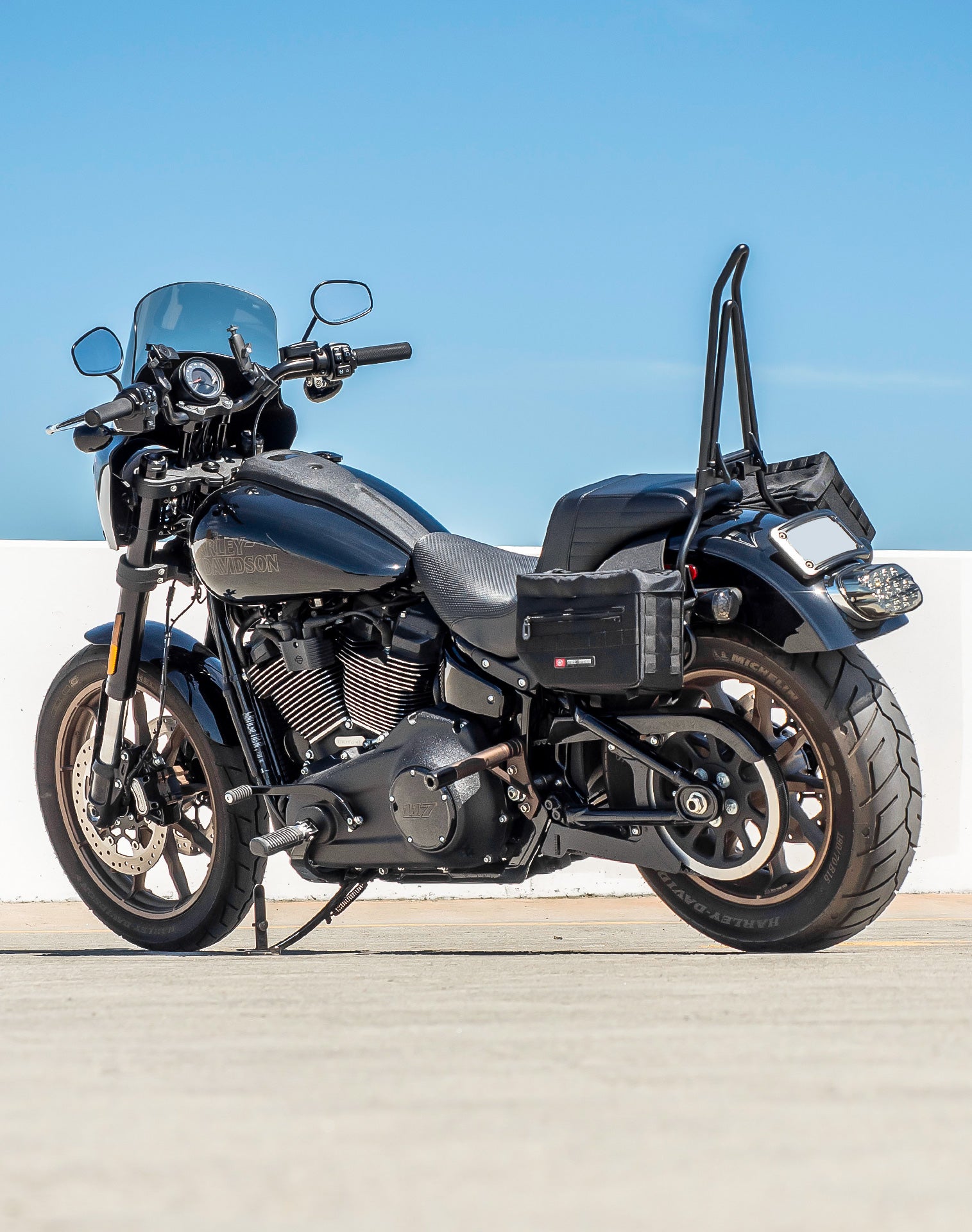 8L - Patriot Small Throw Over Saddlebags for Harley Softail Low Rider S FXLRS v1