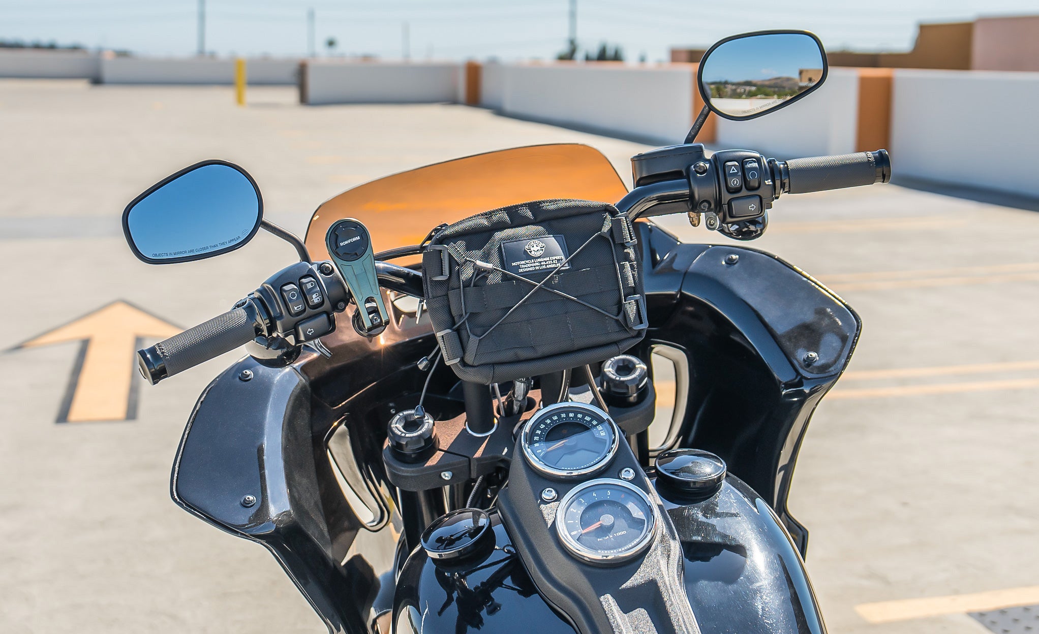 1L - Renegade Hyosung Motorcycle Handlebar Bag @expand