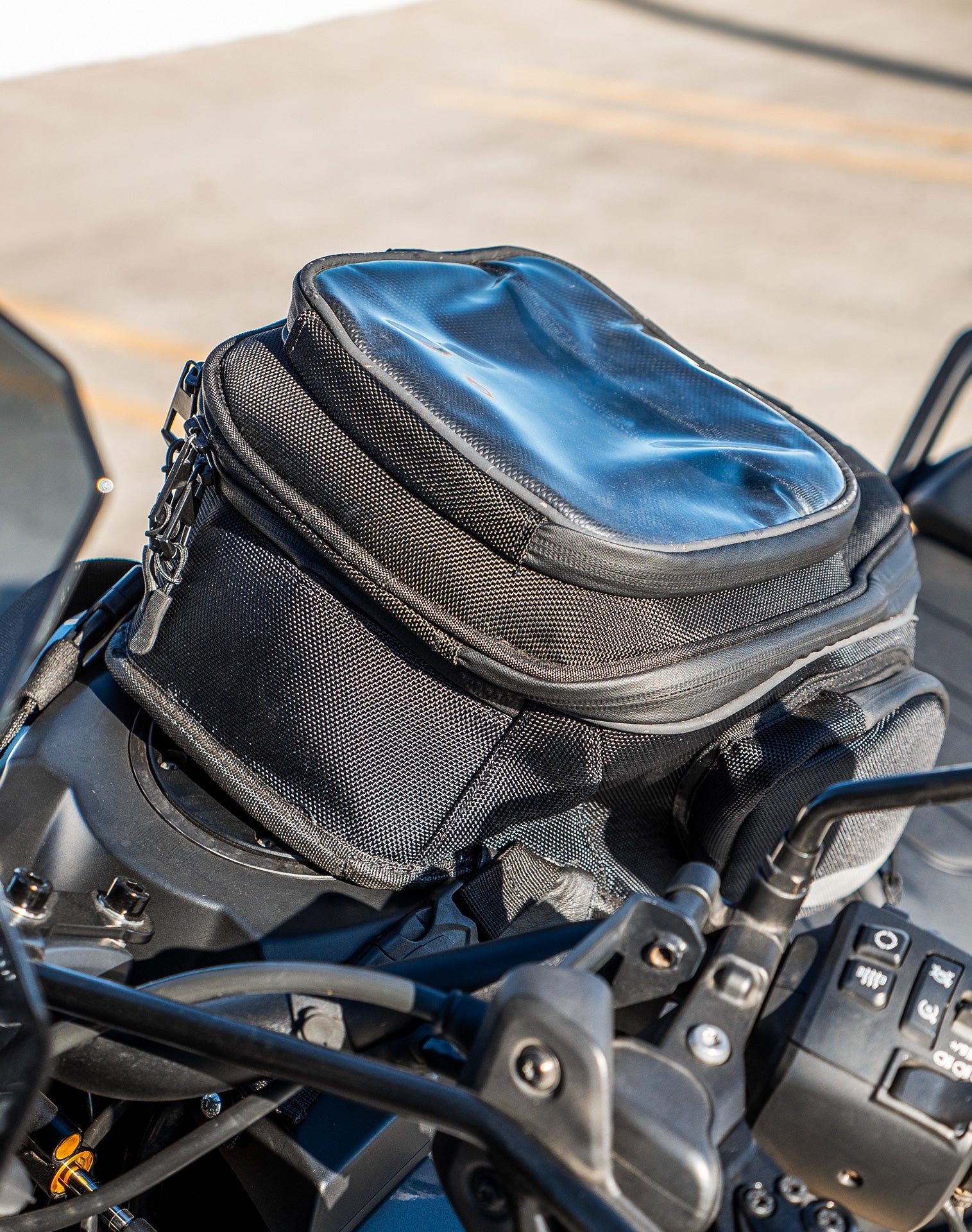 8L - Seeker Motorcycle Tank Bag for Harley Pan America v2