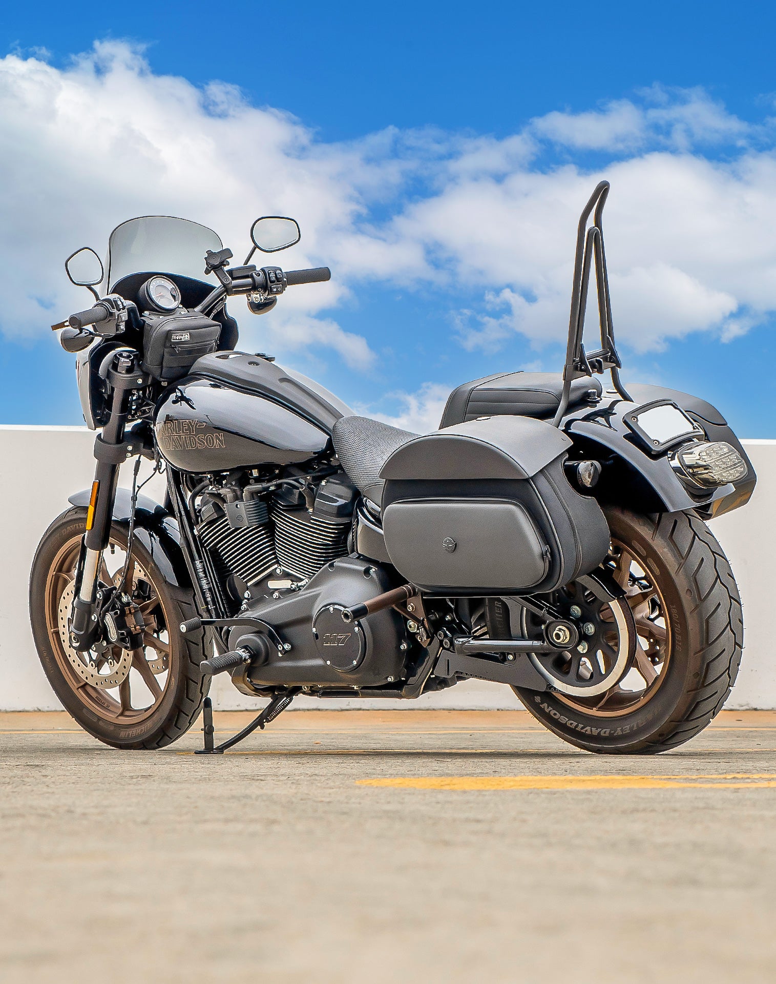 30L - Stealth Quick Mount Saddlebags for Harley Davidson Softail Low Rider S FXLRS v1