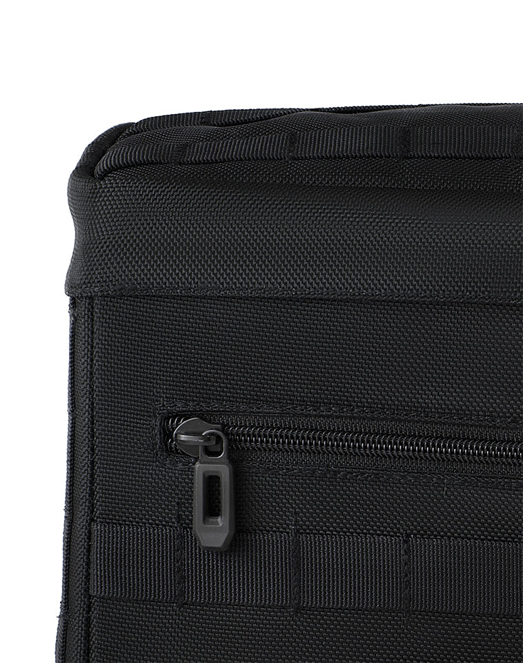 8L - Patriot Small Universal Motorcycle Throw Over Saddlebags Closeup View