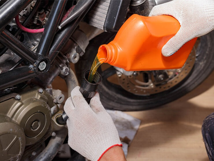 10 Signs Your Motorcycle Needs an Oil Change