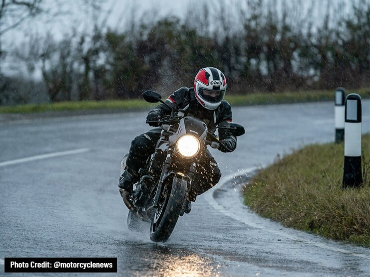 10 Tips for Riding a Motorcycle in the Rain