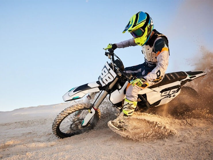 12 Best Off-Road Motorcycle Riding Tips for Beginners