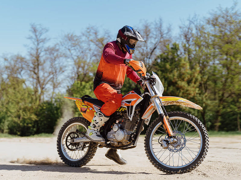 9 Best Dirt-Riding Tips for Street Motorcyclists - VikingBags