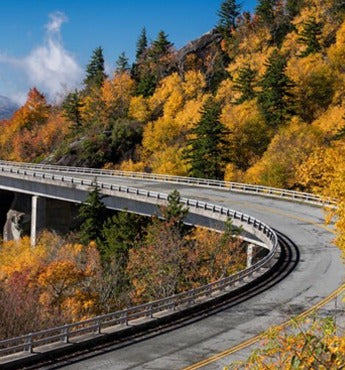 Best Motorcycle Roads & Destinations in Tennessee, United States