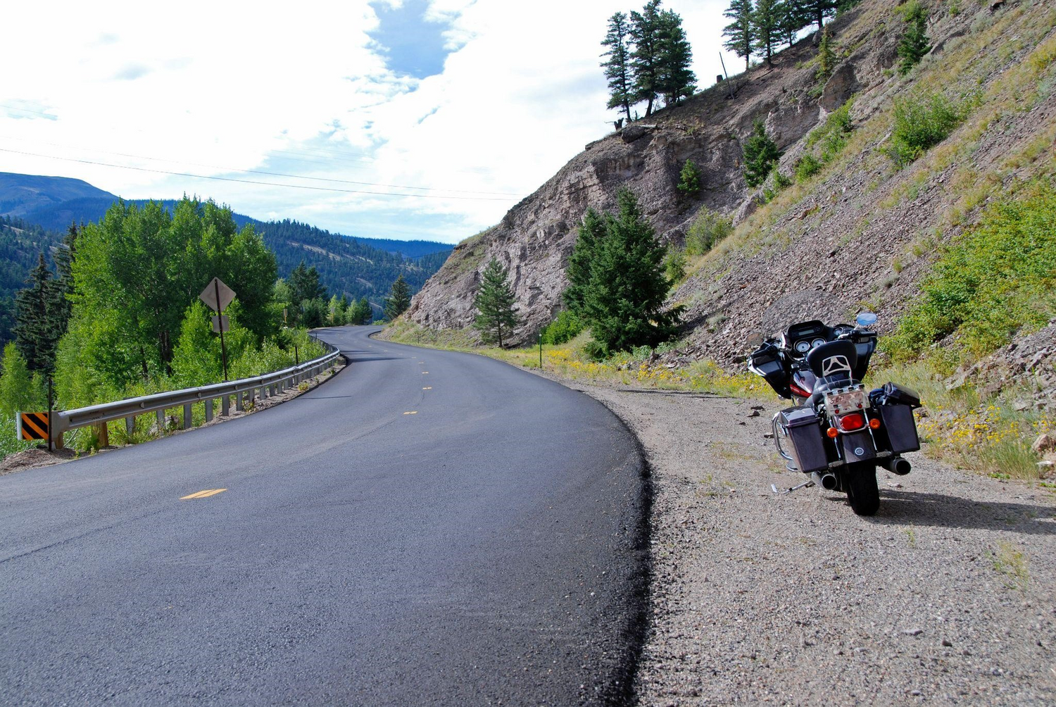 Best Motorcycle Roads and Destinations in Colorado, United States