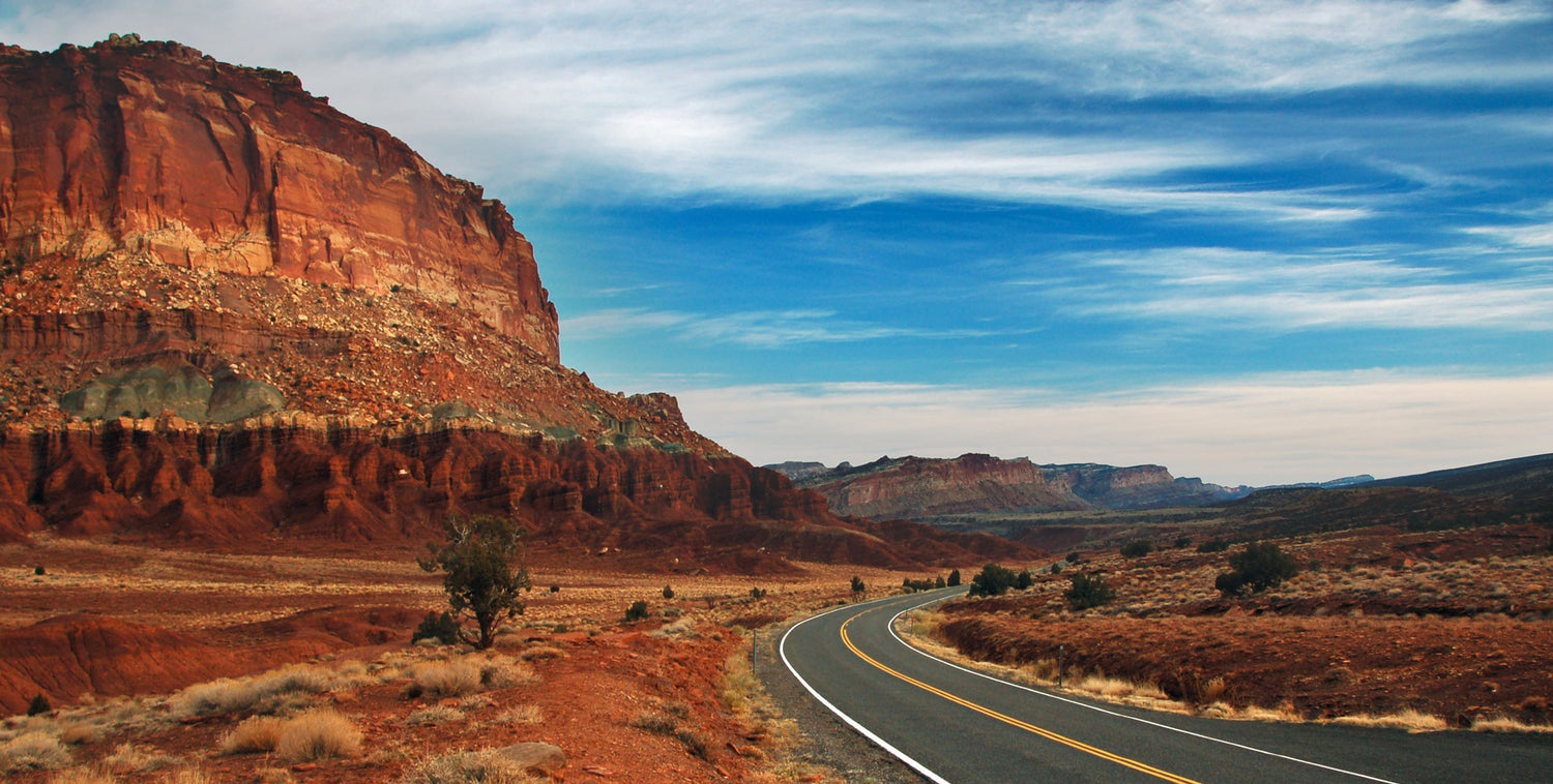 Best Motorcycle Roads and Destinations in Utah, United States