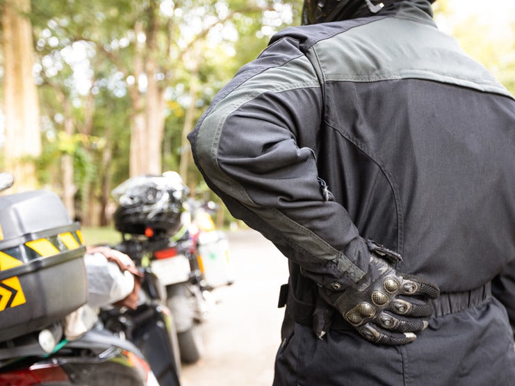 How to Avoid Back Pain While Riding a Motorcycle
