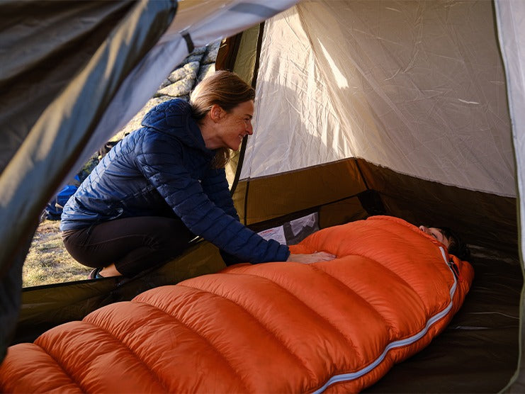 How to Choose the Best Sleeping Bag for Motorcycle Camping - A Motorcyclist’s Guide
