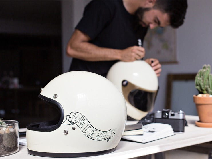 How to Spray Paint a Motorcycle Helmet