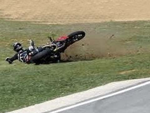 Laying a motorcycle down is better If It’s about to Crash, Is it a Myth or Truth?