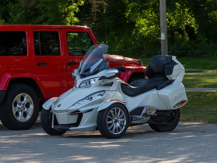 Rent Can-Am Spyder Motorcycles - Explore Highway Thrill on 3 Wheels