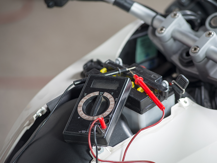 Symptoms of Bad Battery on a Motorcycle 