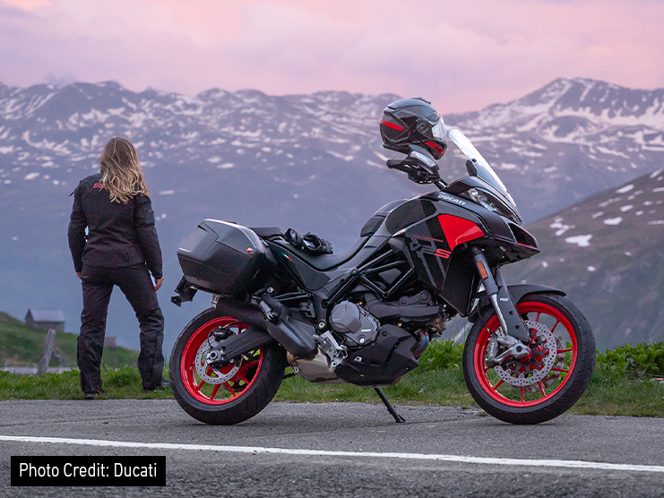2024 Ducati Multistrada V2 S: The Perfect Bike for Sports and Touring Performance