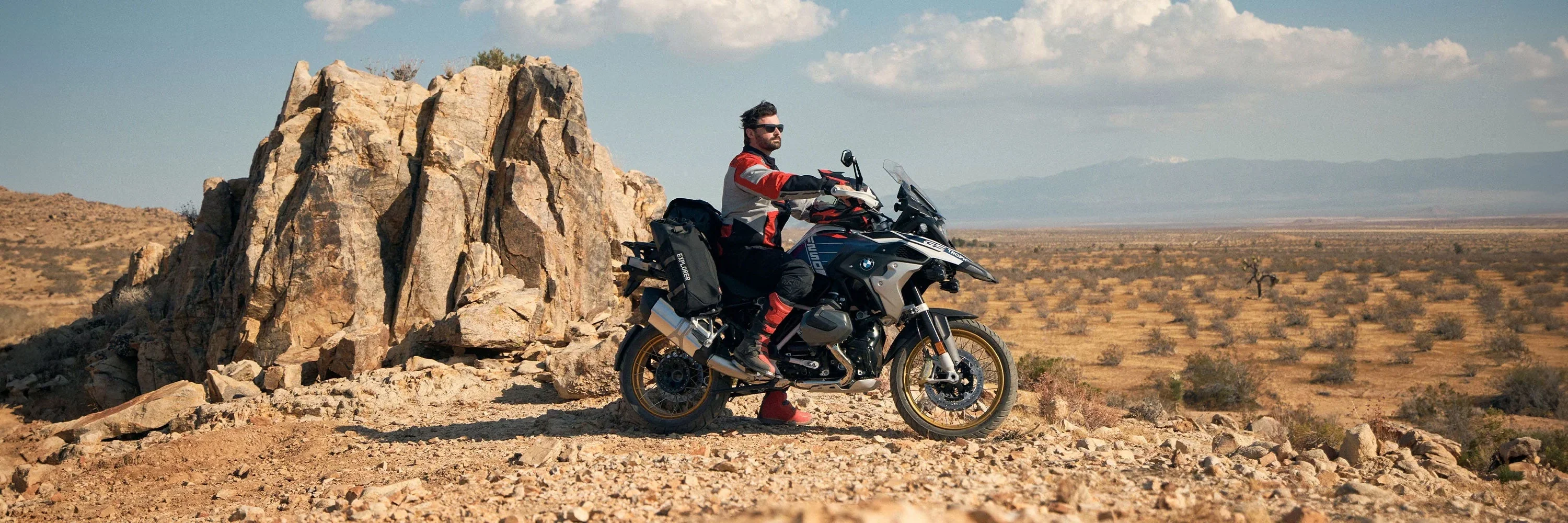 Kawasaki Versys 1100 Adventure Touring Luggage System