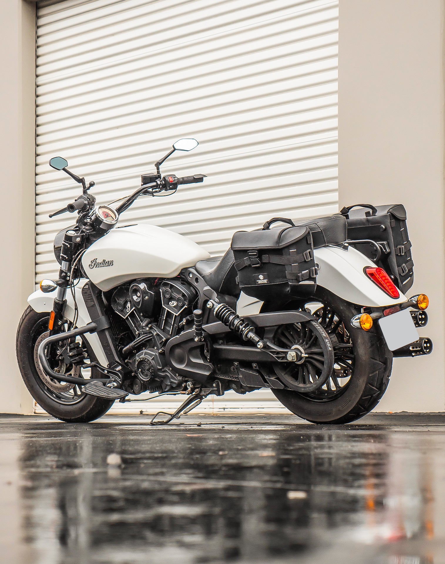 10L - Incognito Quick-Mount Small Indian Scout Classic Solo Saddlebag (Left Only) Lifestyle