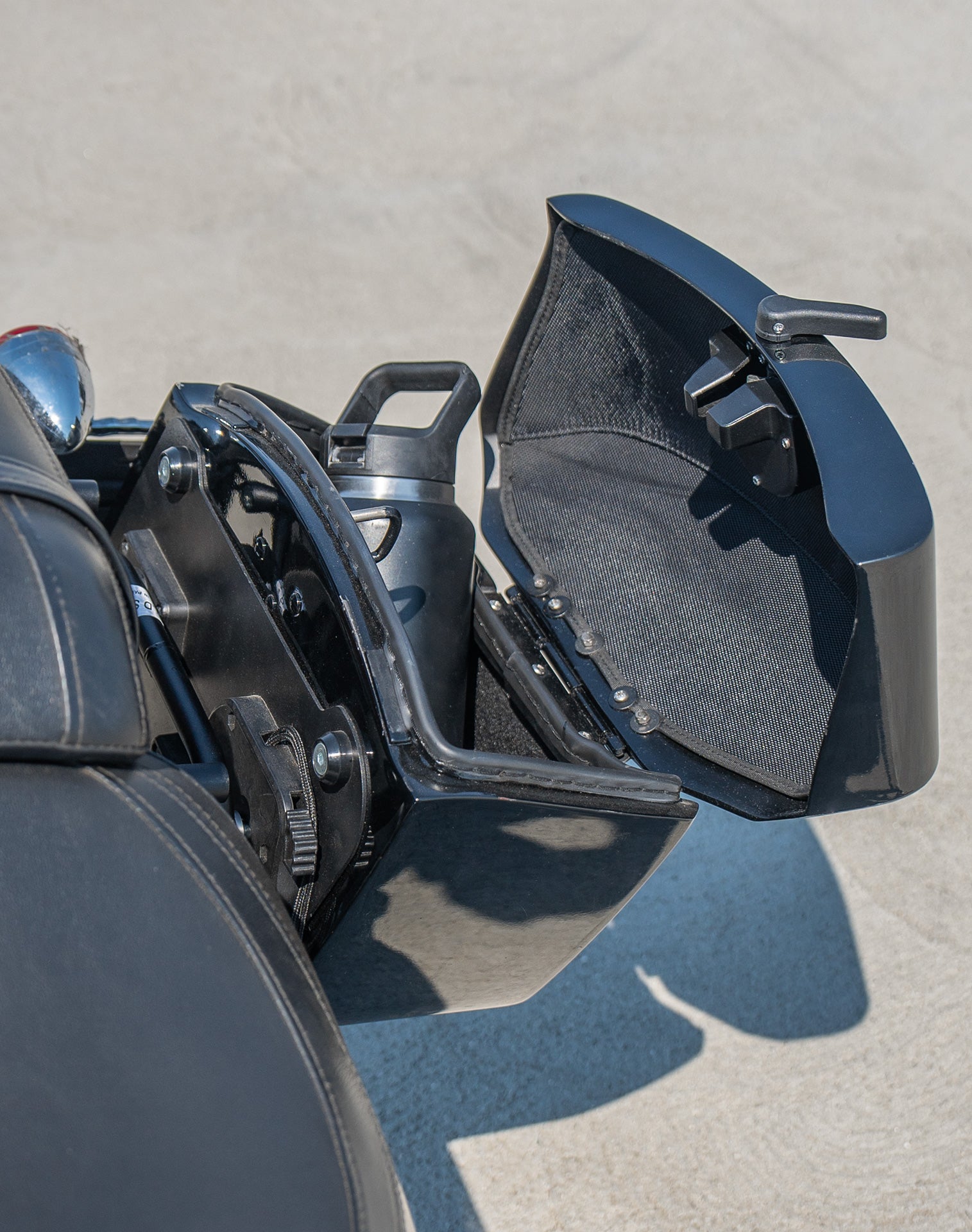 12L - Ironclad Quick Mount Medium Harley Softail Fat Boy FLFB/S Painted Hard Solo Saddlebag (Left Only) Life Style 4