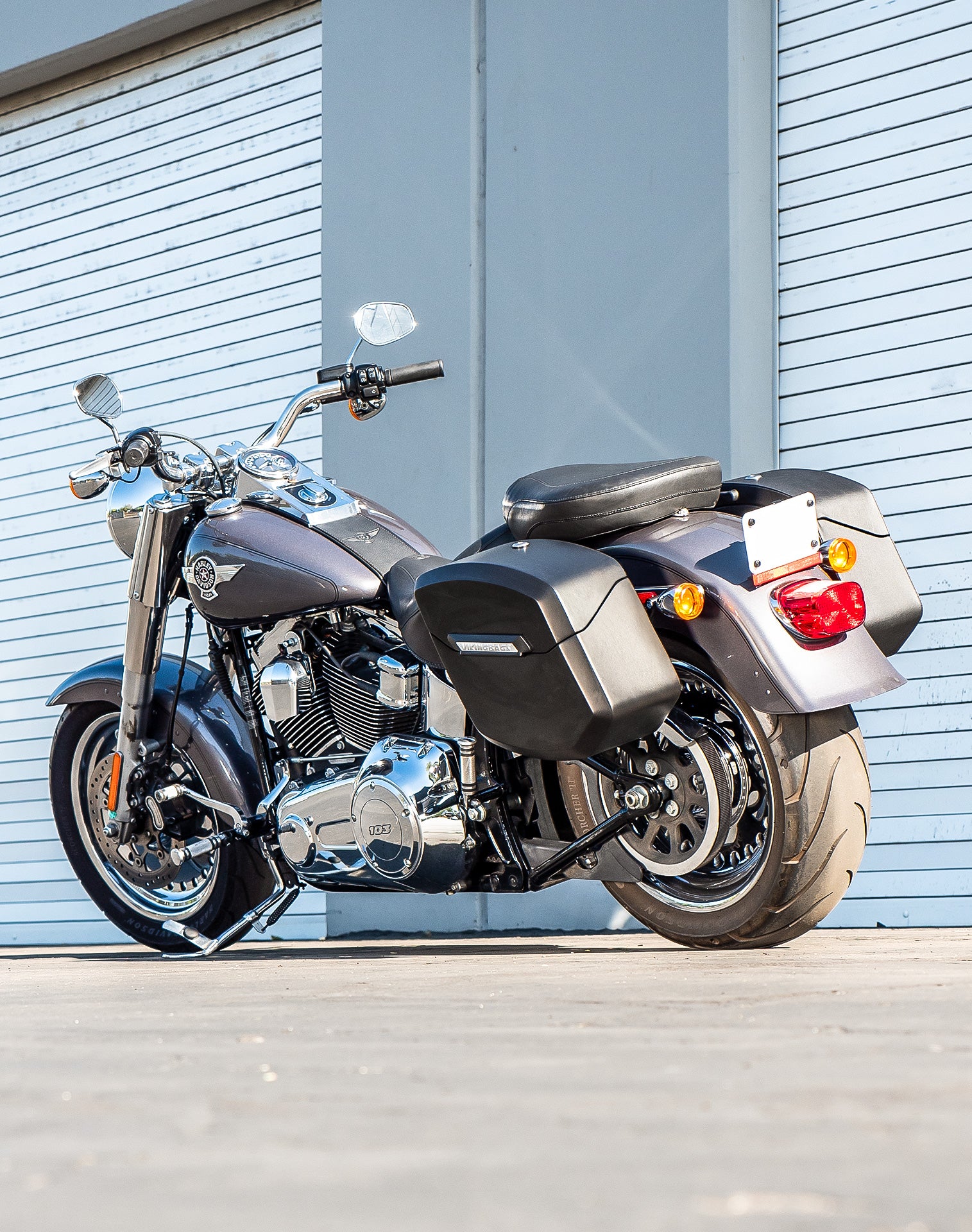 12L - Ironclad Quick Mount Medium Harley Softail Fat Boy Lo FLSTFB Matte Hard Solo Saddlebag (Left Only) v1