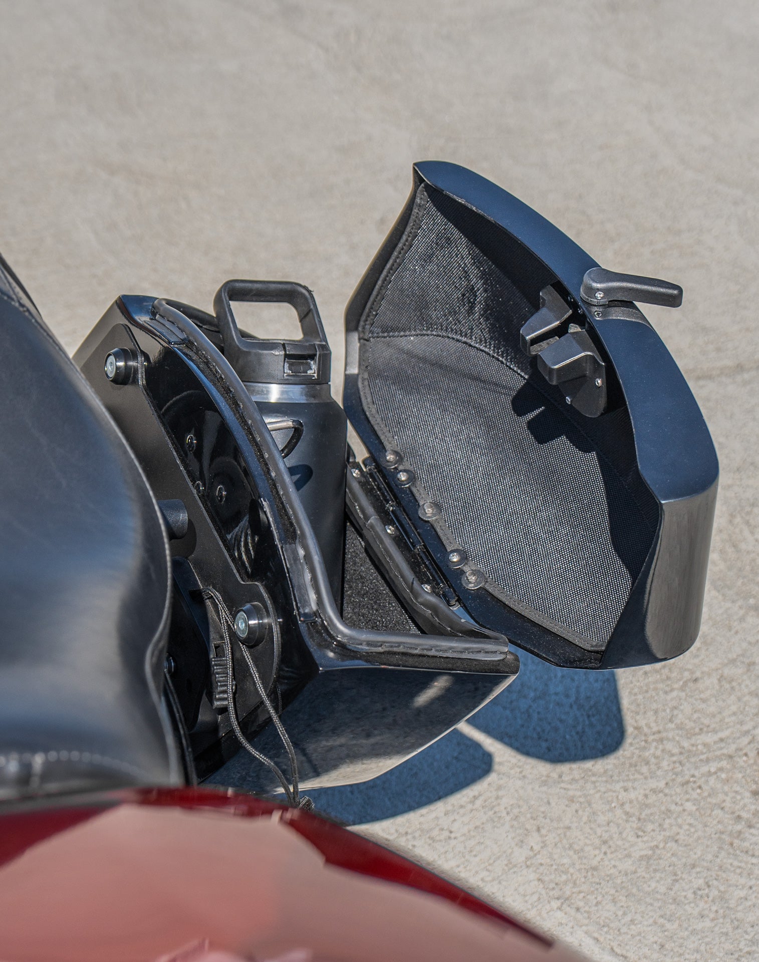 12L - Ironclad Quick Mount Medium Harley Sportster 883 Custom XL883C Painted Hard Solo Saddlebag (Left Only) lifestyle