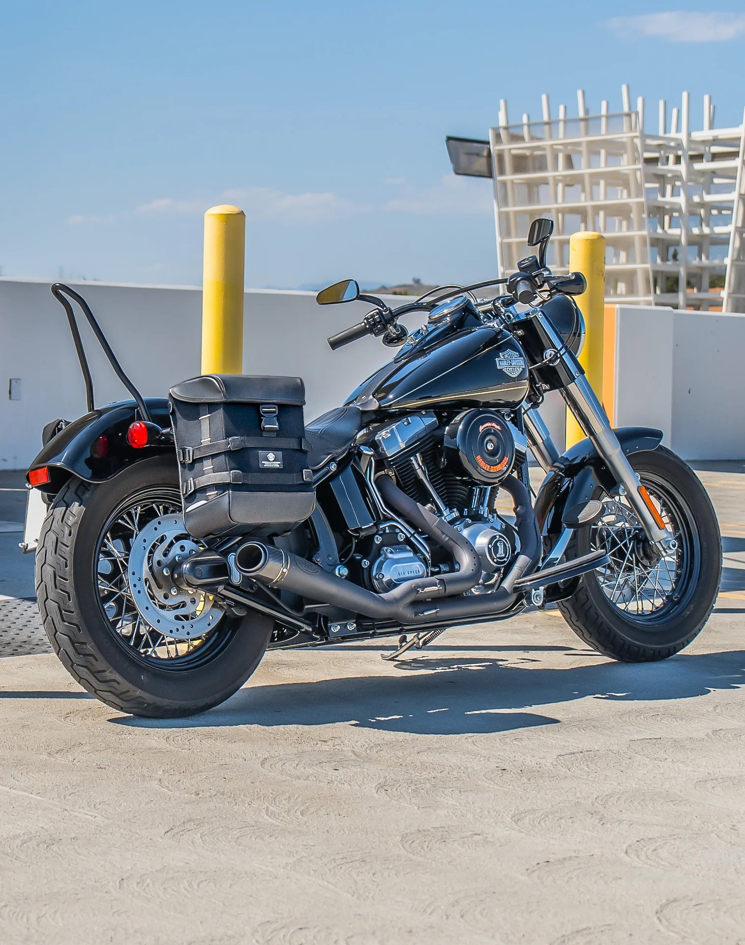 15L - Incognito Quick Mount Medium Harley Softail Slim FLS Solo Saddlebag (Right Only) Lifestyle