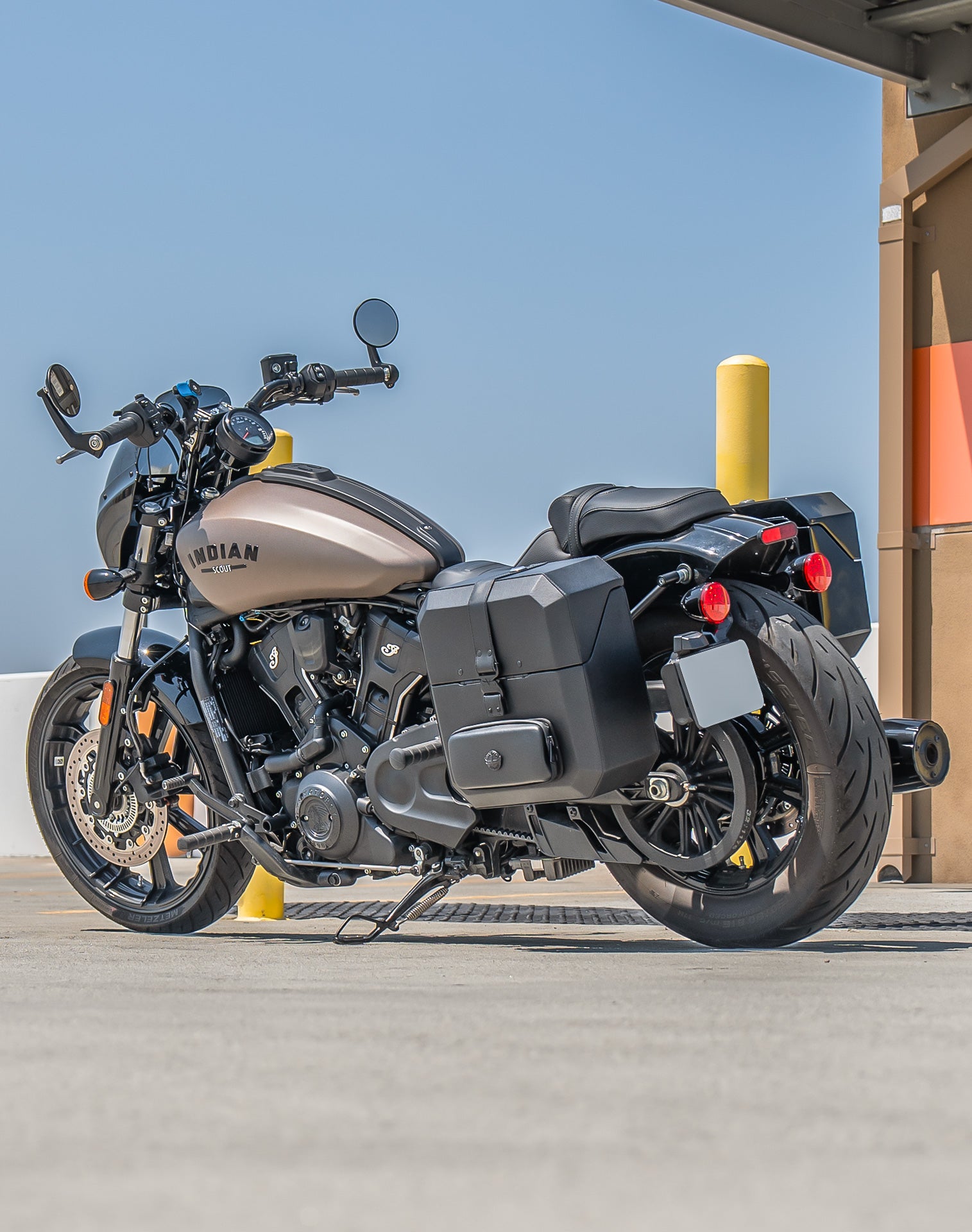 15L - Outlaw Quick-Mount Medium Indian Scout Sixty Bobber Leather Wrapped Hard Saddlebags (Left Only) Lifestyle Vertical 1