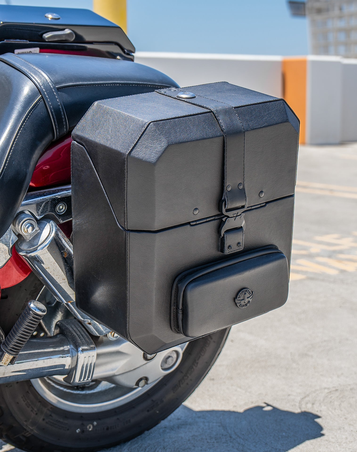 15L - Outlaw Quick-Mount Medium Honda VTX 1300 C Hard Saddlebags (Left Only) Lifestyle