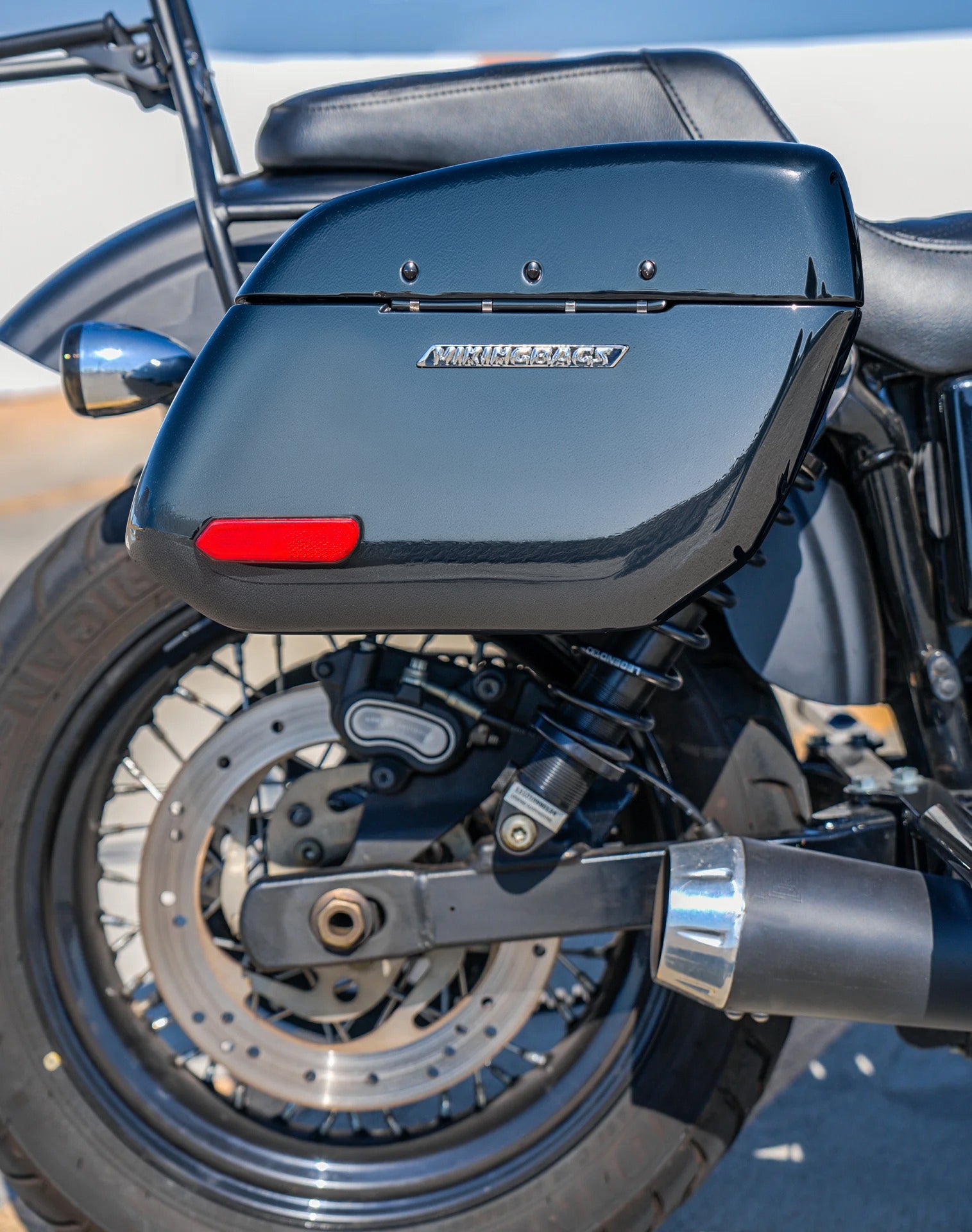 18L - Aegis Quick Mount Medium Shock Cut-Out Harley Dyna Street Bob FXDB/I Painted Hard Saddlebags Lifestyle