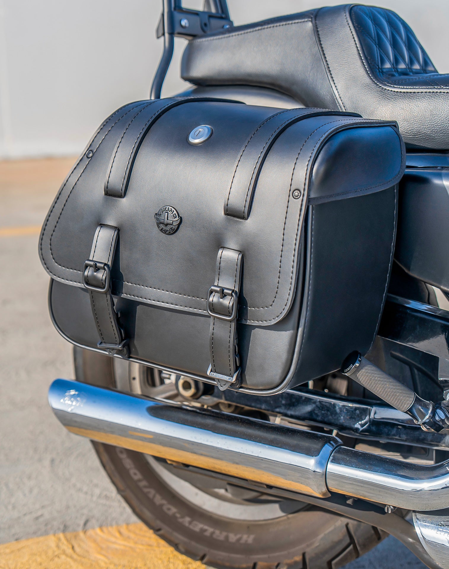 Viking 22L Ghost Medium Shock Cutout Harley Sportster 883 Iron
