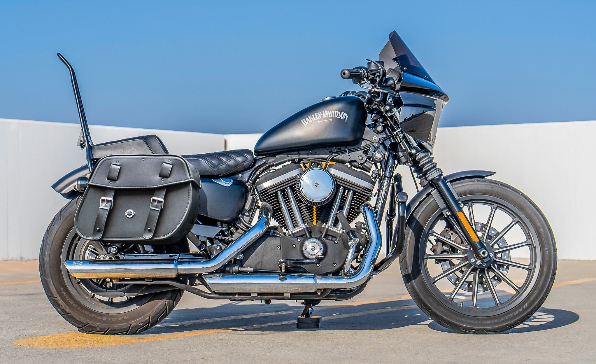 Viking 25L Arch Large Shock Cutout Harley Sportster 883 Iron