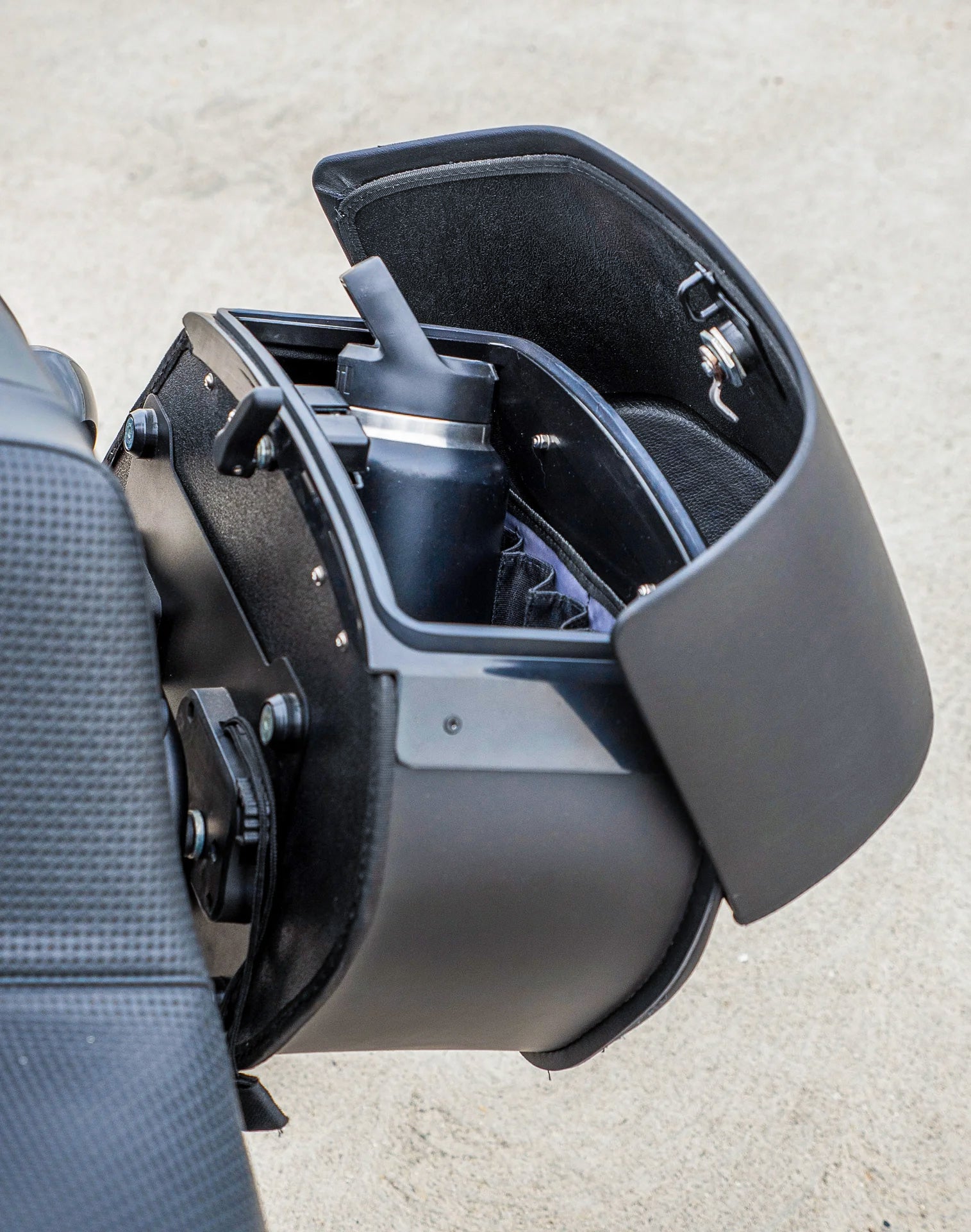 28L - Pantheon Medium Quick-Mount Saddlebags For 2025+ Harley Softail Low Rider S FXLRS Vertical Lifestyle