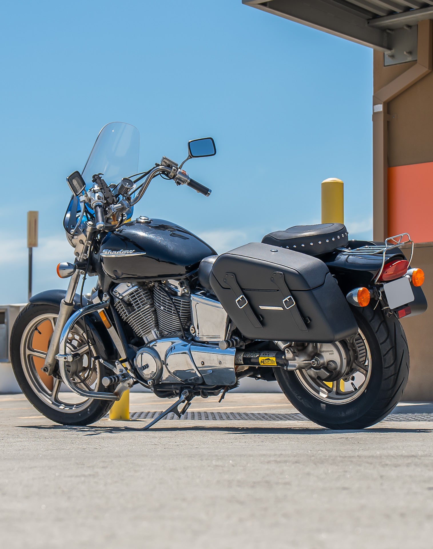 38L - Baldur XL Shock Cutout Honda Shadow 1100 Spirit Leather Wrapped Hard Saddlebags v1