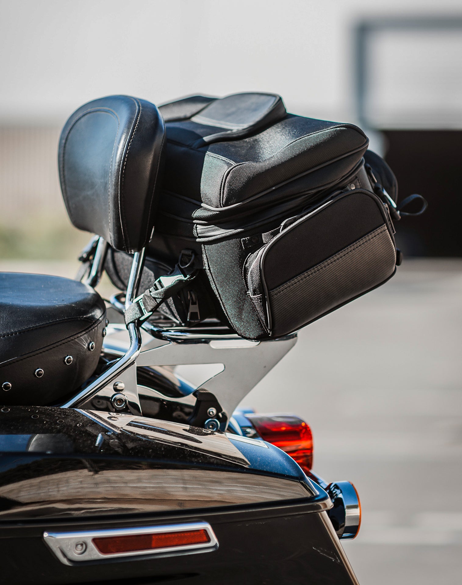 42L - Voyage Elite XL Honda Motorcycle Sissy Bar Bag