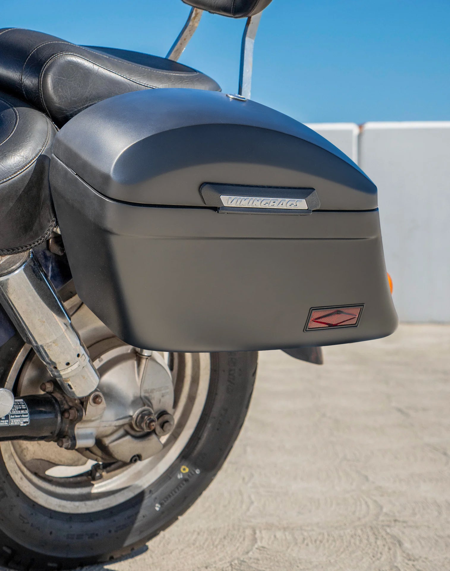 44L - Lamellar Stallion XL Honda Shadow 1100 Sabre Matte Hard Saddlebags Lifestyle