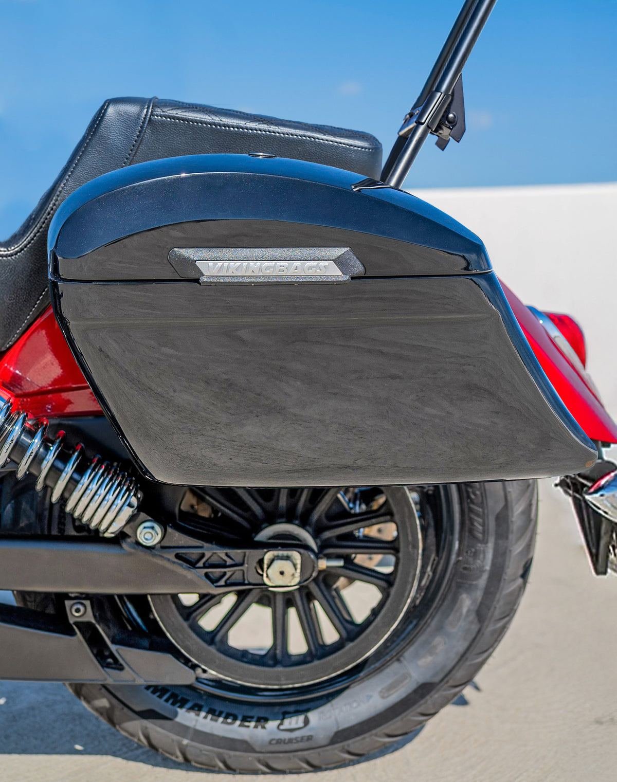 40L - Lamellar Stallion XL Indian Scout Classic 2025+ Painted Motorcycle Hard Saddlebags Lifestyle