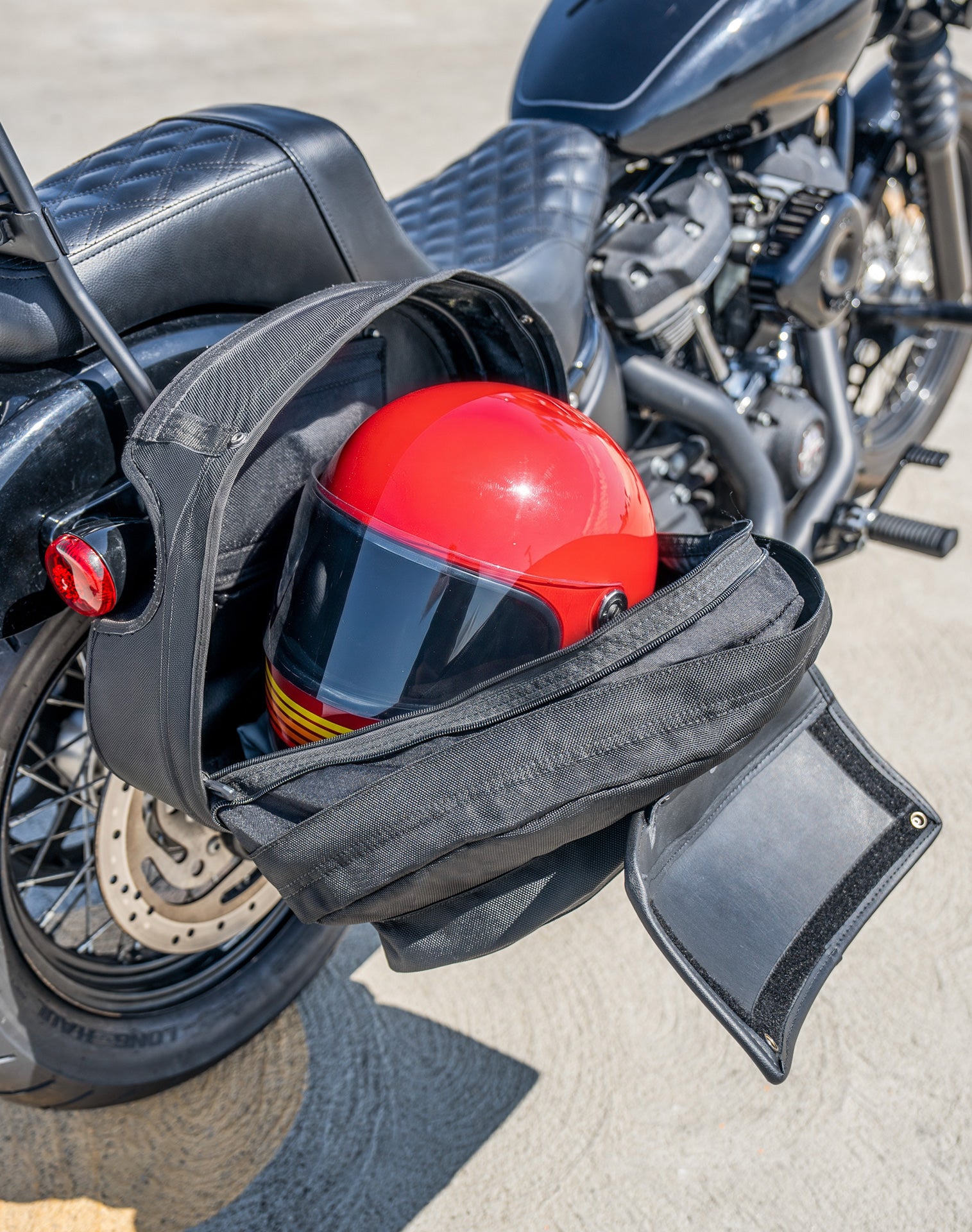 60L - Stealth XL Quick Mount Motorcycle Saddlebags for Harley Softail Super Glide FXD Lifestyle