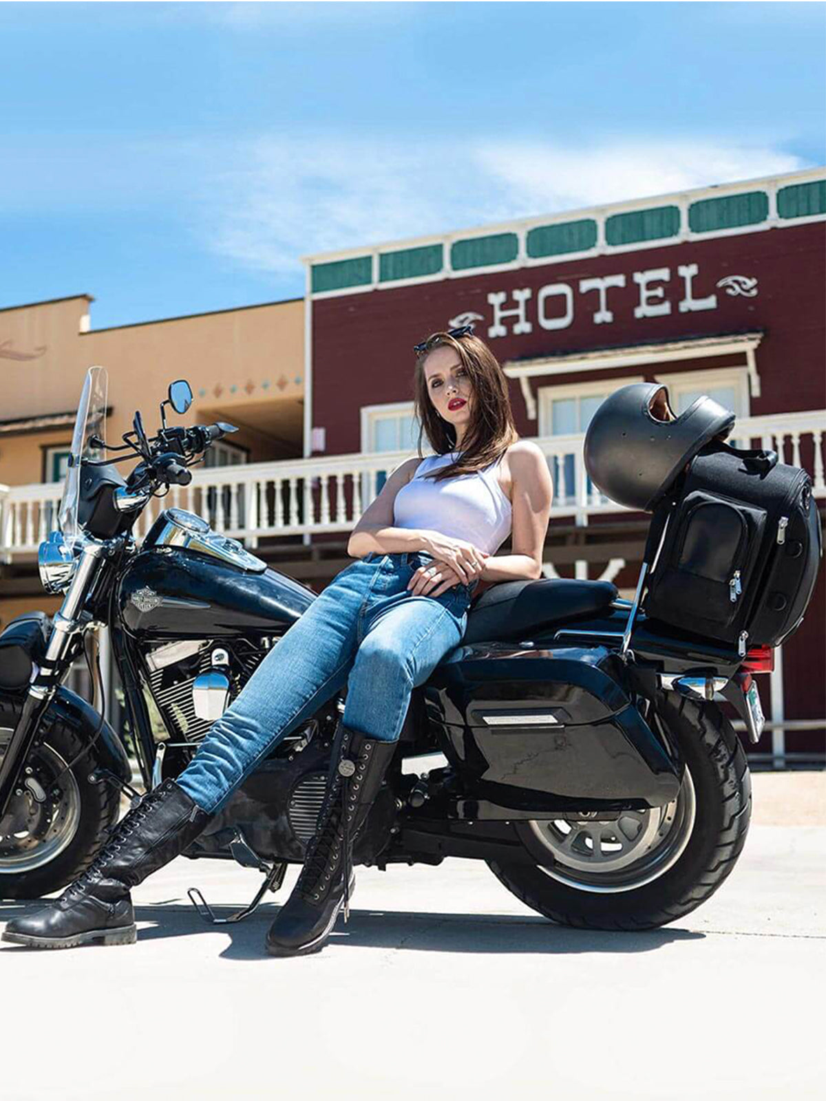 BackrestsSissy Bar Pads for Harley Dyna Motorcycles Vertical