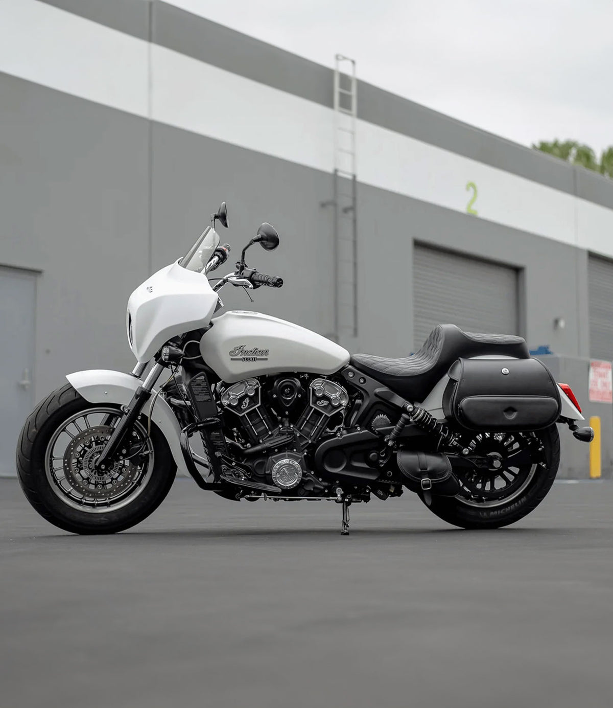 Indian Scout Saddlebags. Hard & Leather Saddle Bags for Scout VikingBags