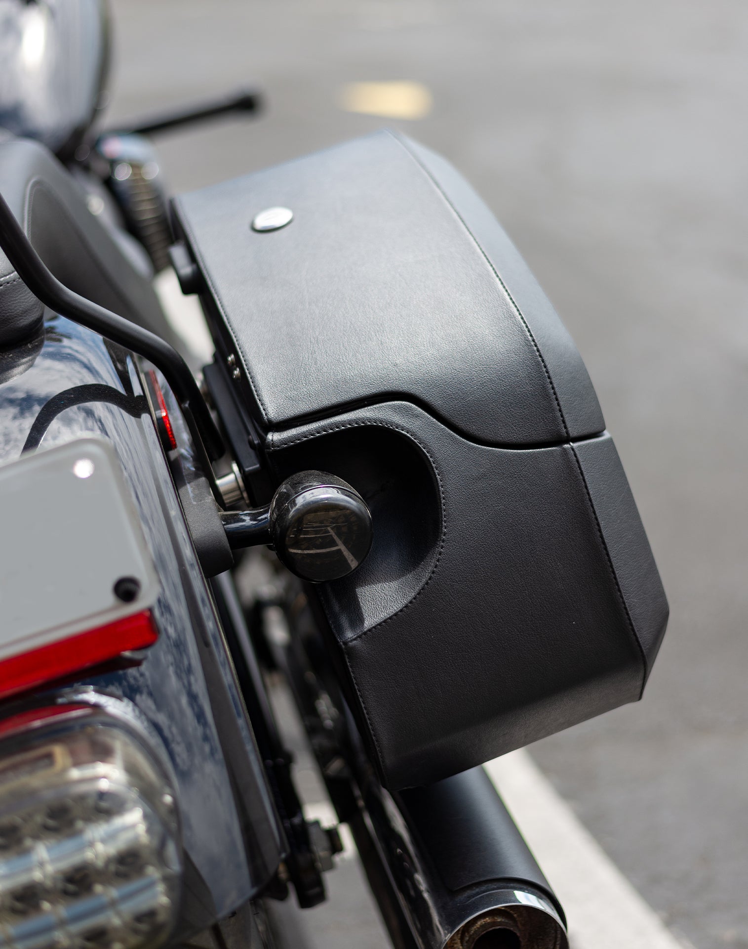 Viking Darkin Large Quick Mount Harley Softail Low Rider S FXLRS ...