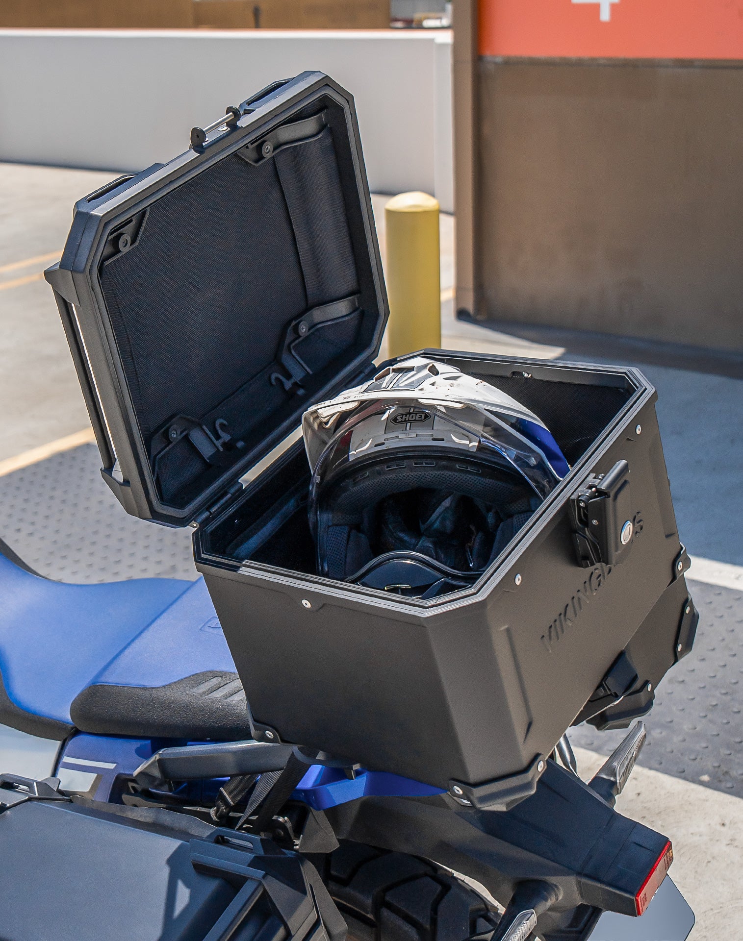 38L - Apex XL Suzuki V-Strom 1050 Aluminum Top Case Black v4