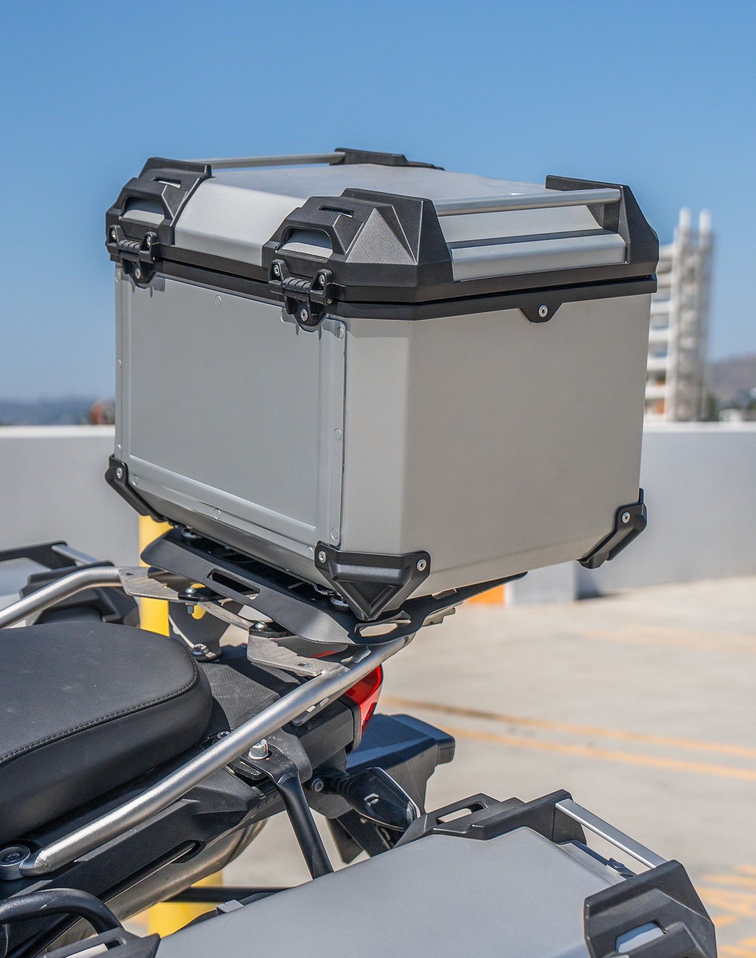 38L - Apex XL BMW F 750 GS Aluminum Top Case Silver Lifestyle 2