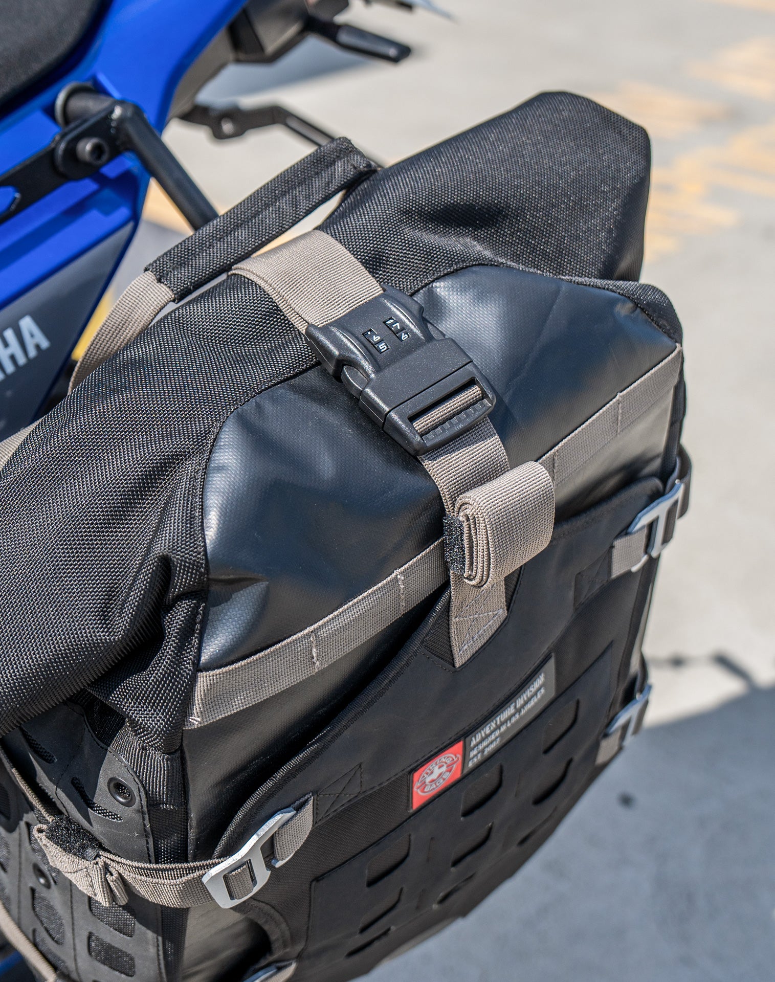 40L - Apex Medium Yamaha Tenere 700 ADV Touring Panniers Vertical Life Style