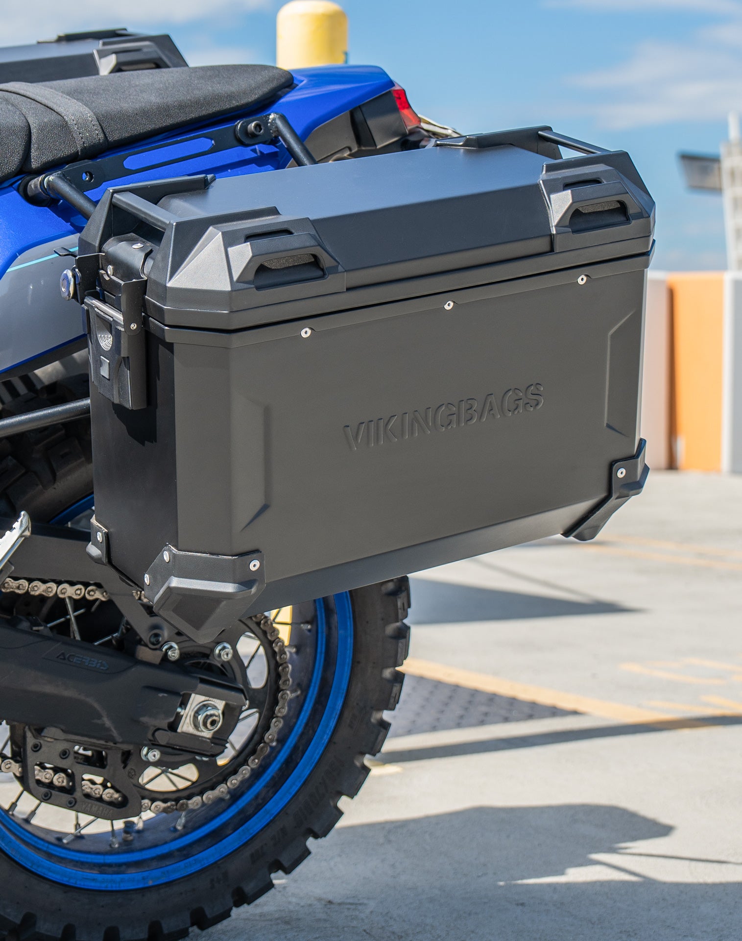 45L - Apex XL Yamaha Tenere 700 Aluminum Side Cases Black Vertical Life  Style