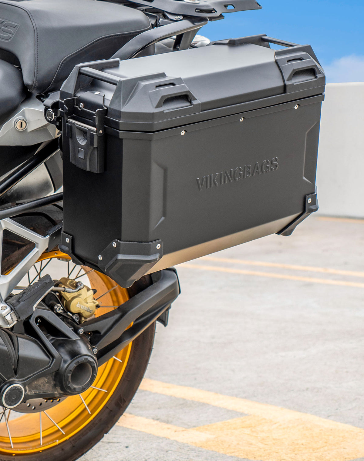 45L - Apex XL BMW R 1300 GS Aluminum Side Cases Black Lifestyle