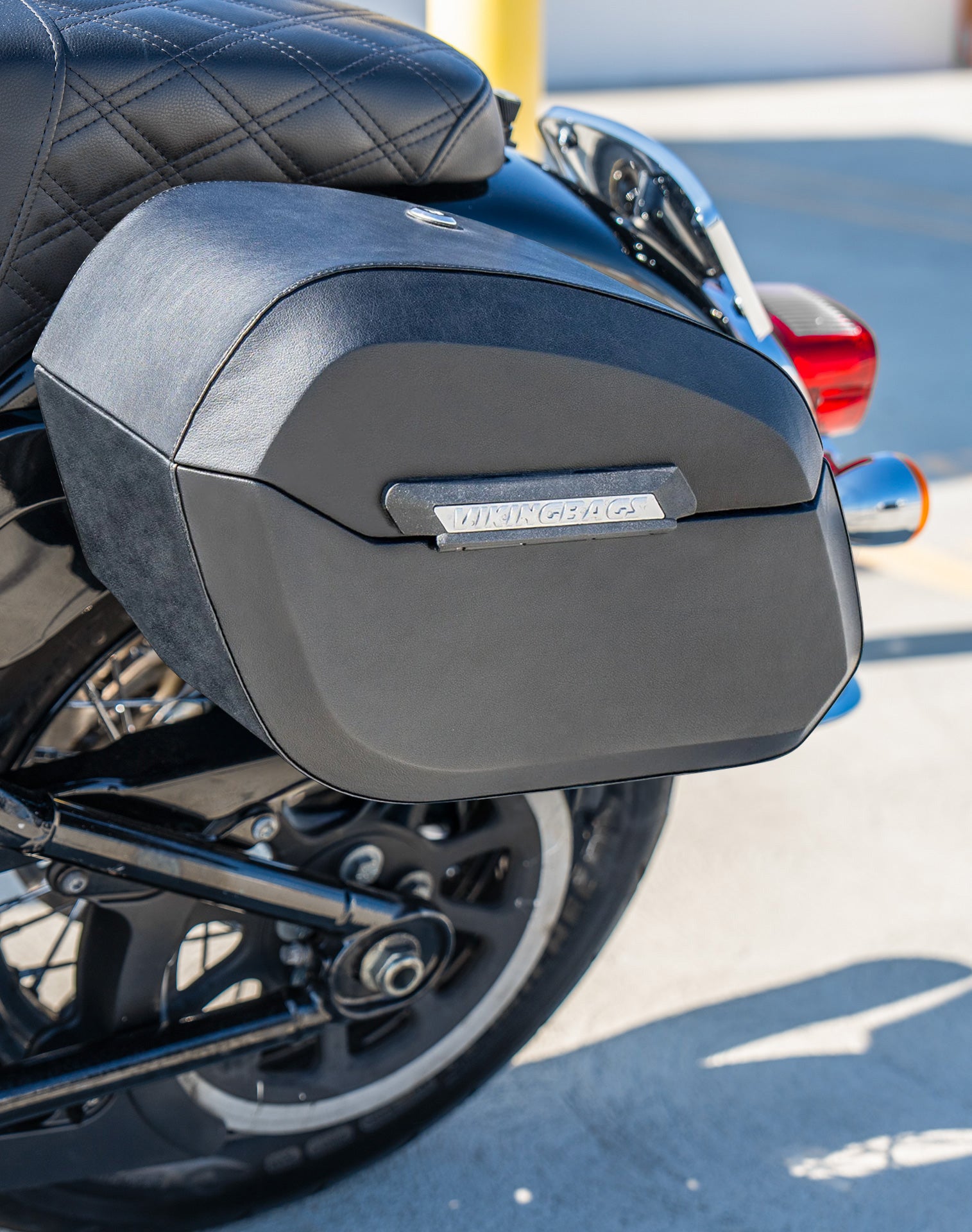 32L - Darkin Large Quick Mount Leather Wrap Hard Saddlebags for Harley Softail Heritage FLHC/S Lifestyle