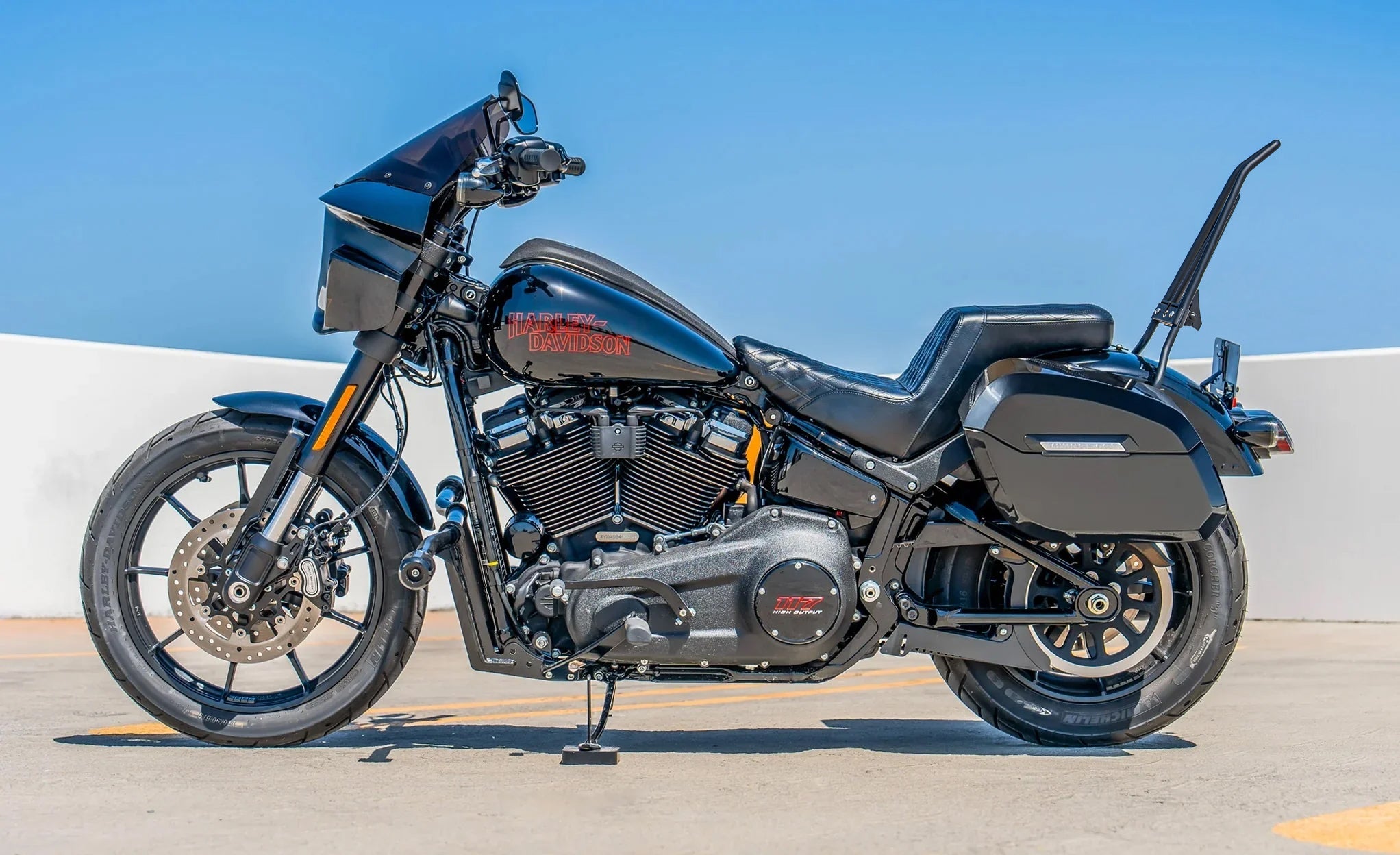 32L - Darkin Large Quick Mount Painted Hard Saddlebags for 2025+ Harley Softail Low Rider S FXLRS Lifestyle @expand
